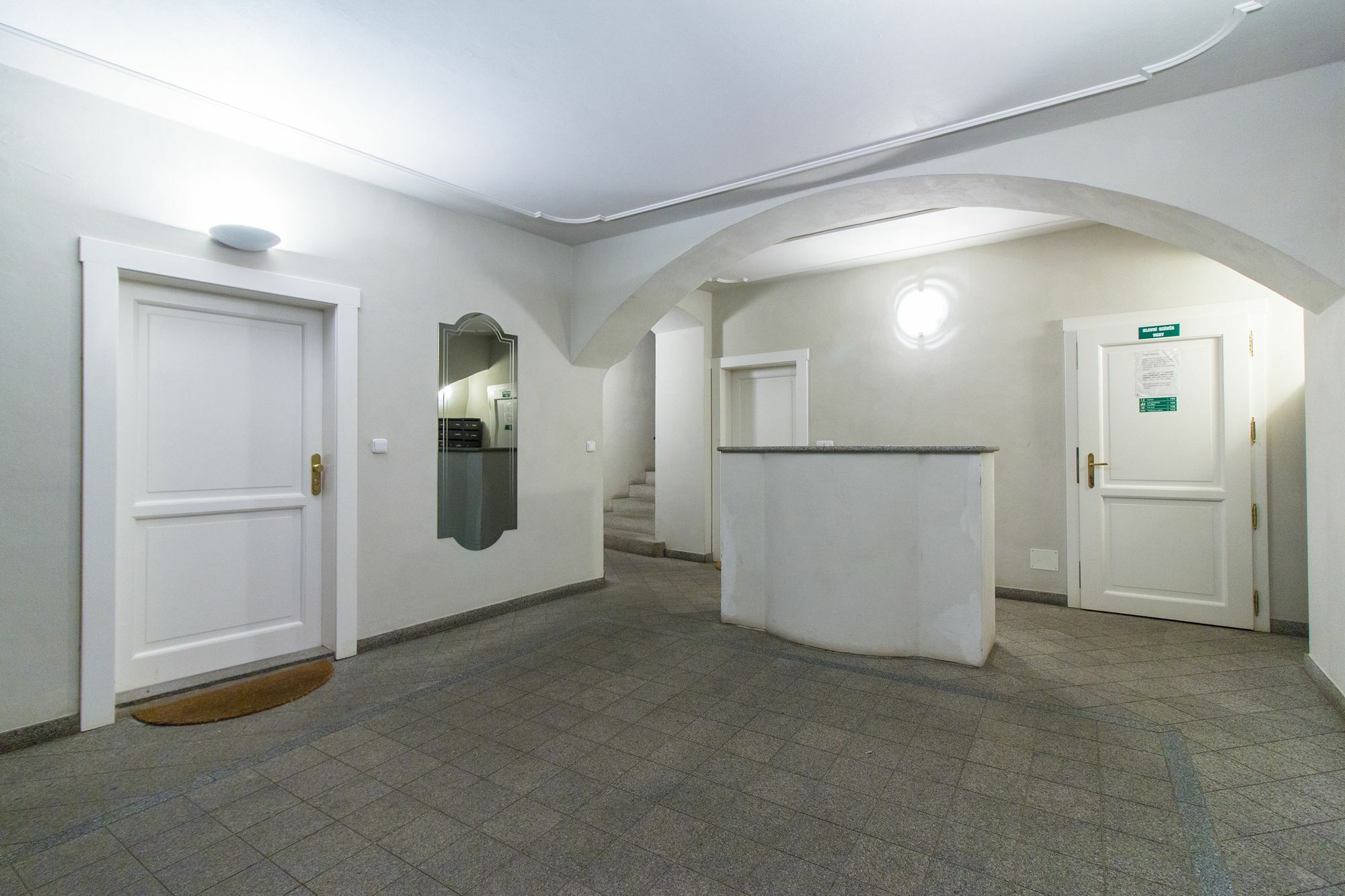 Apartment Attic Hroznova - Charles Bridge Prag